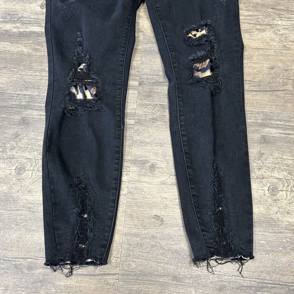 Judy Blue Skinny Fit Jeans 13/31 Stretch Black Distressed Animal Print Raw Hem - Picture 7 of 10